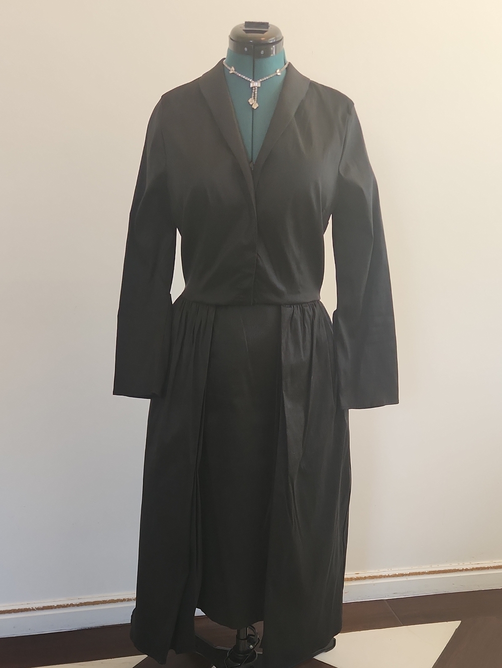 💋Taylor & Twirl Black Taffetta Coat & Wighle Skirt Set Sz L